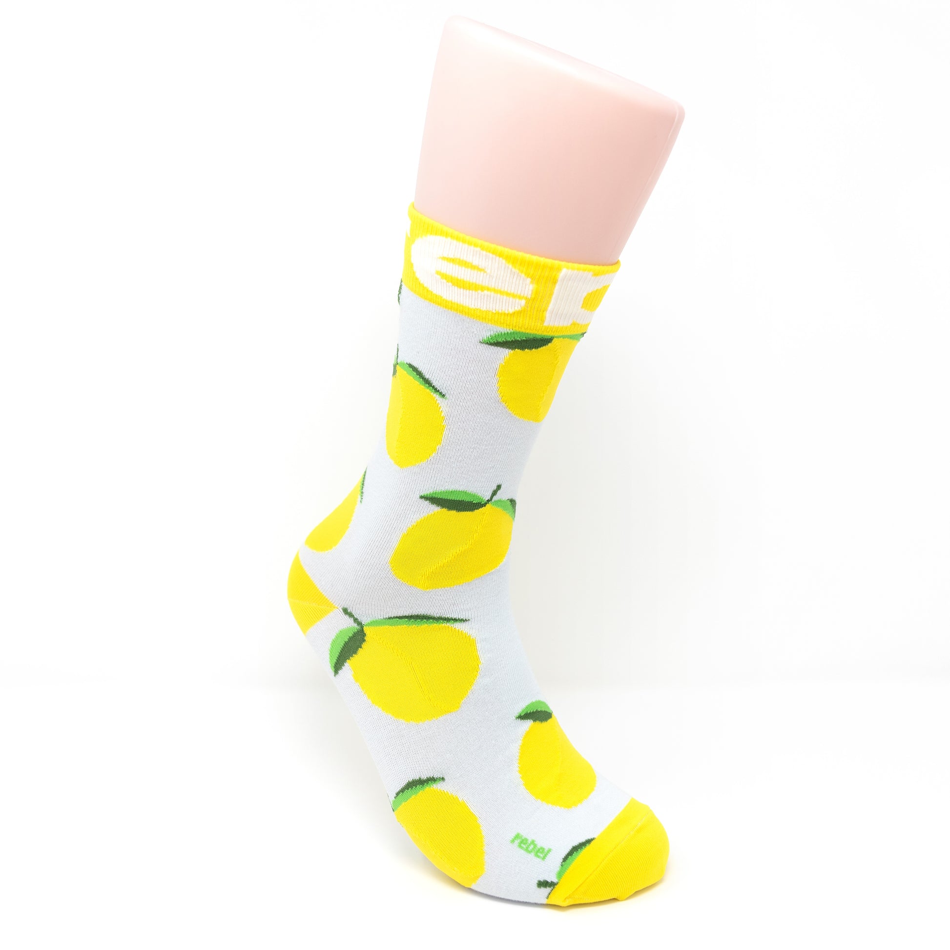 Featuring a bright and bold lemon pattern, these socks are perfect for adding a pop of colour to your outfit.